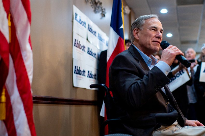 Abbott Crowdfunds Donaciones para autobuses para migrantes