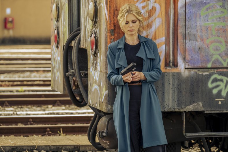 Emilia Fox Signora Volpe