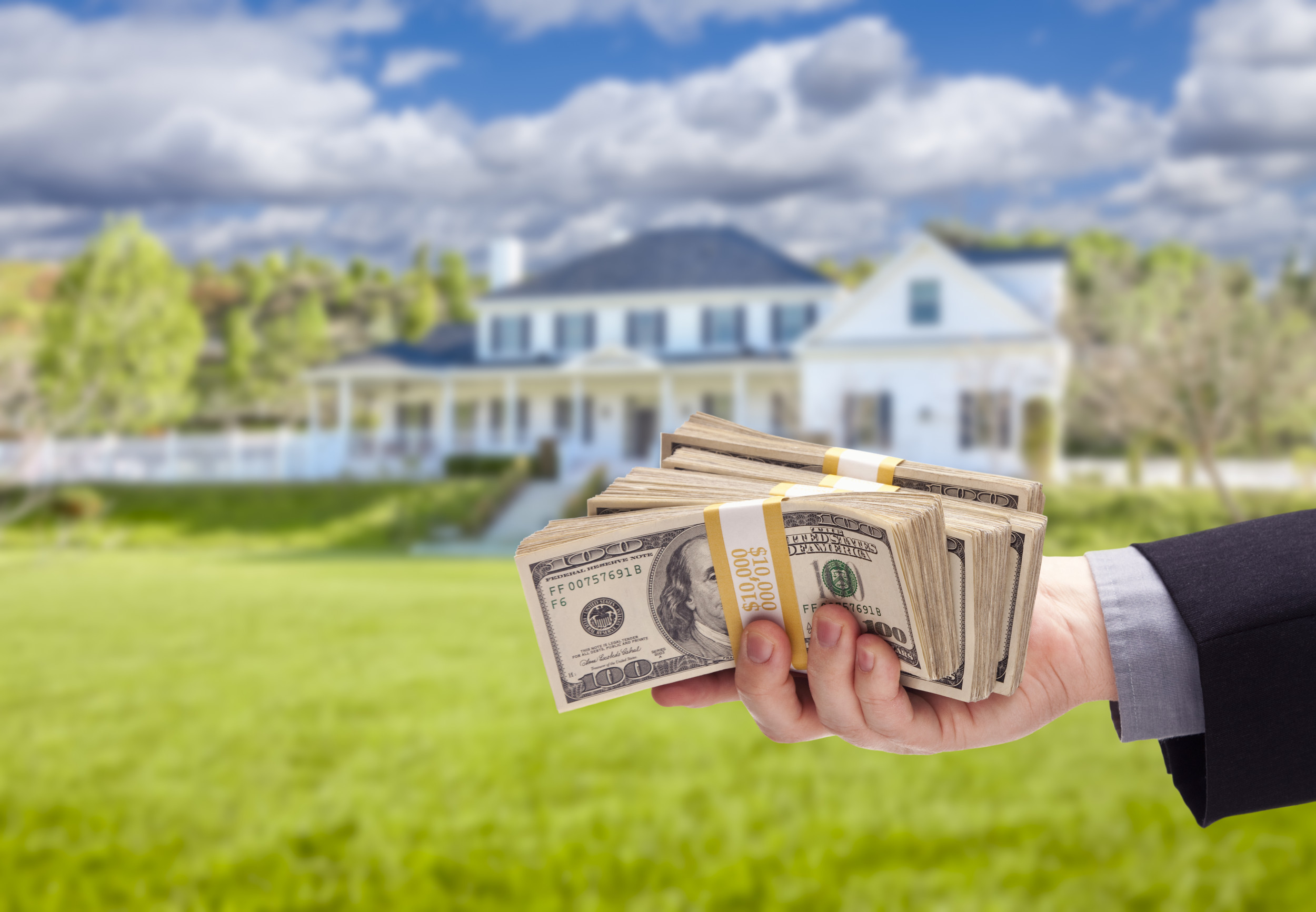 Teen backed after mom and stepdad spend his inheritance on new house 1 Teen backed after mom and stepdad spend his inheritance on new house