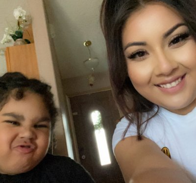 Leslie With Her Son Demi Leslie With Her Son Demi