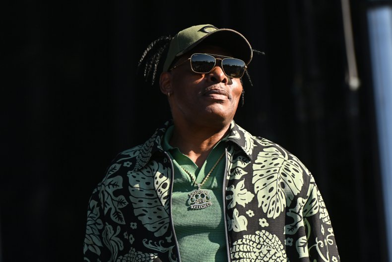 Coolio si esibisce al Riot Fest 2022