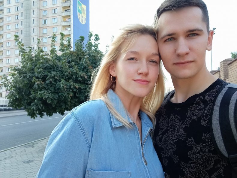 Anastasiia Bugera y novio de Izyum Ucrania