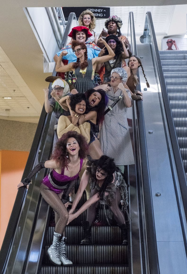 glow-season-2-start-time