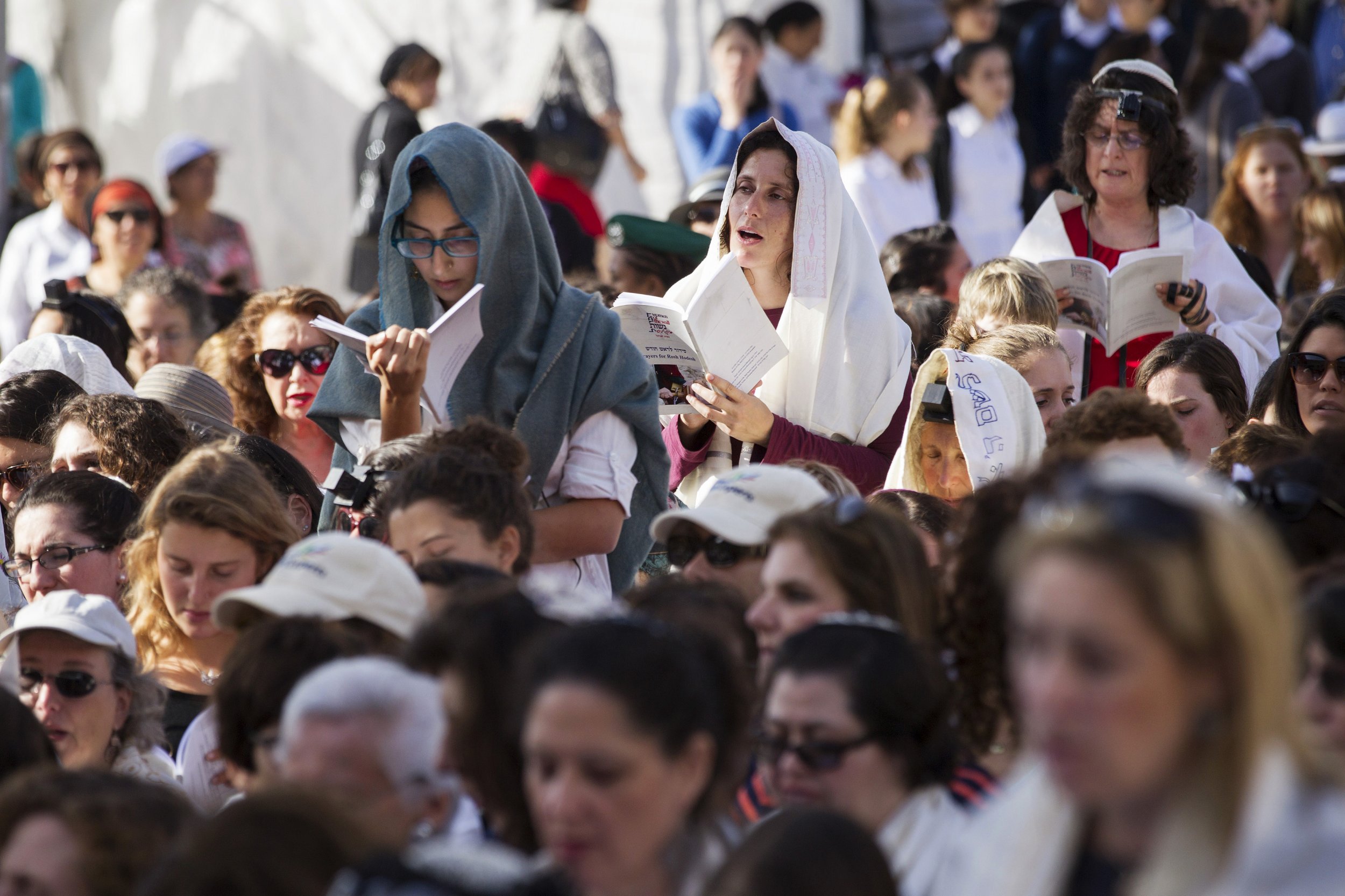 Israel Lawmaker Blames Earthquake on Jews Who Want Men and Women to