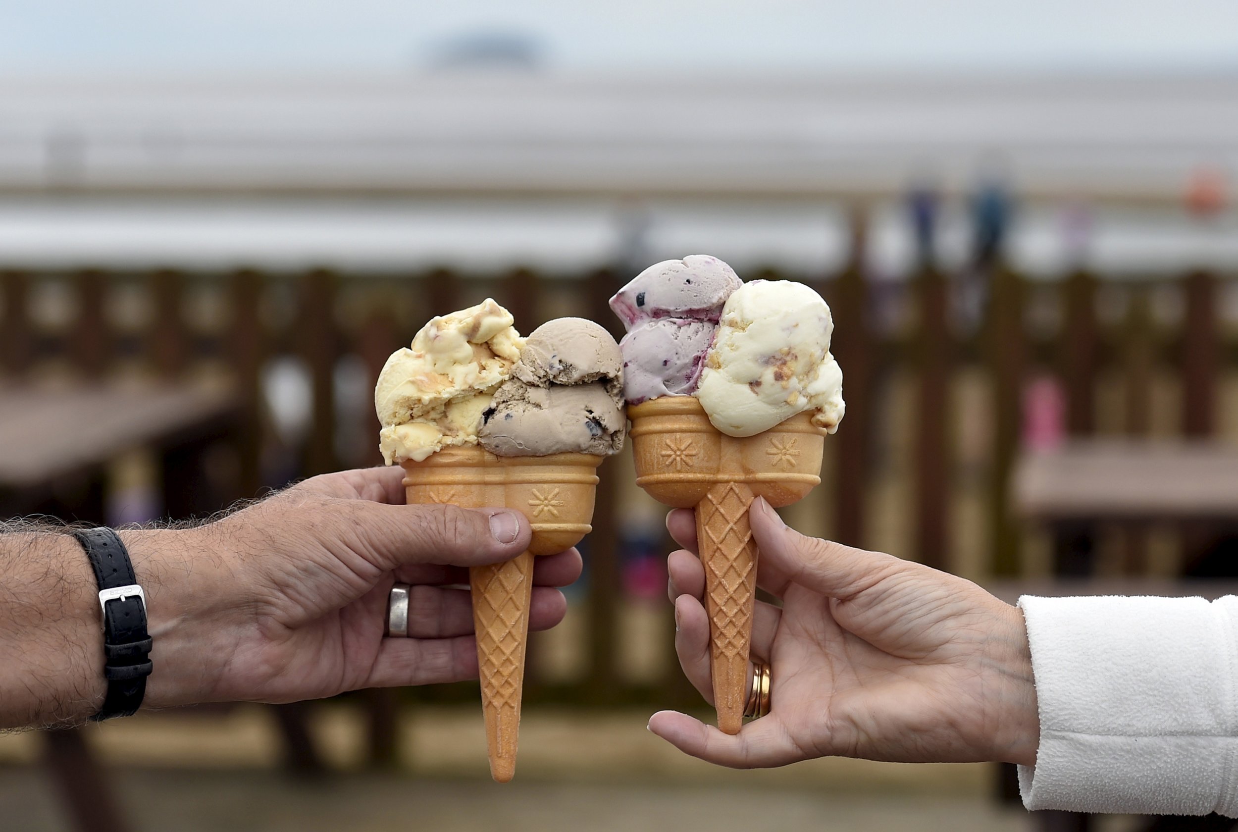 ice cream cones 