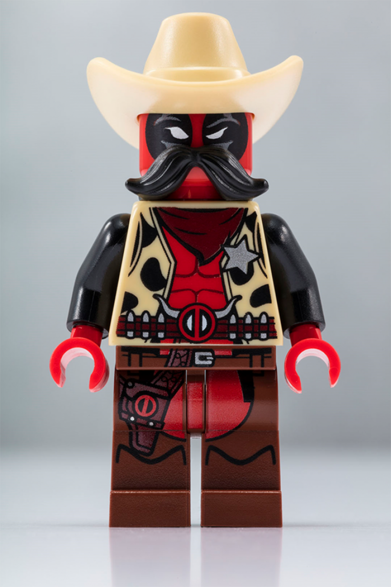 Lego Sheriff Deadpool Minifig 02