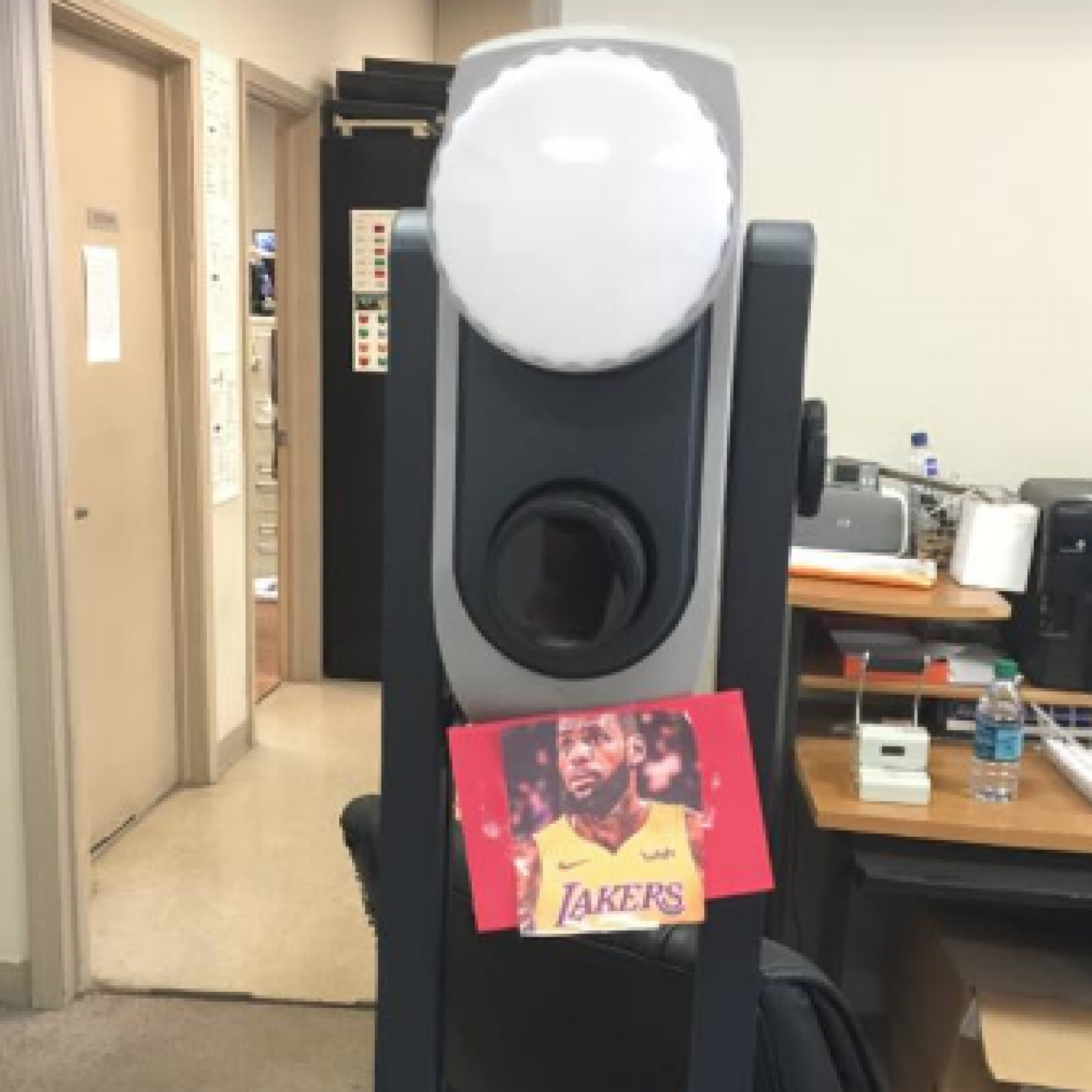 Bmv Akron Ohio >> Cleveland Bmv Uses Lebron James Lakers Jersey Photo To Prevent Bmv Akron Ohio >> Cleveland Bmv Uses Lebron James Lakers Jersey Photo To Prevent