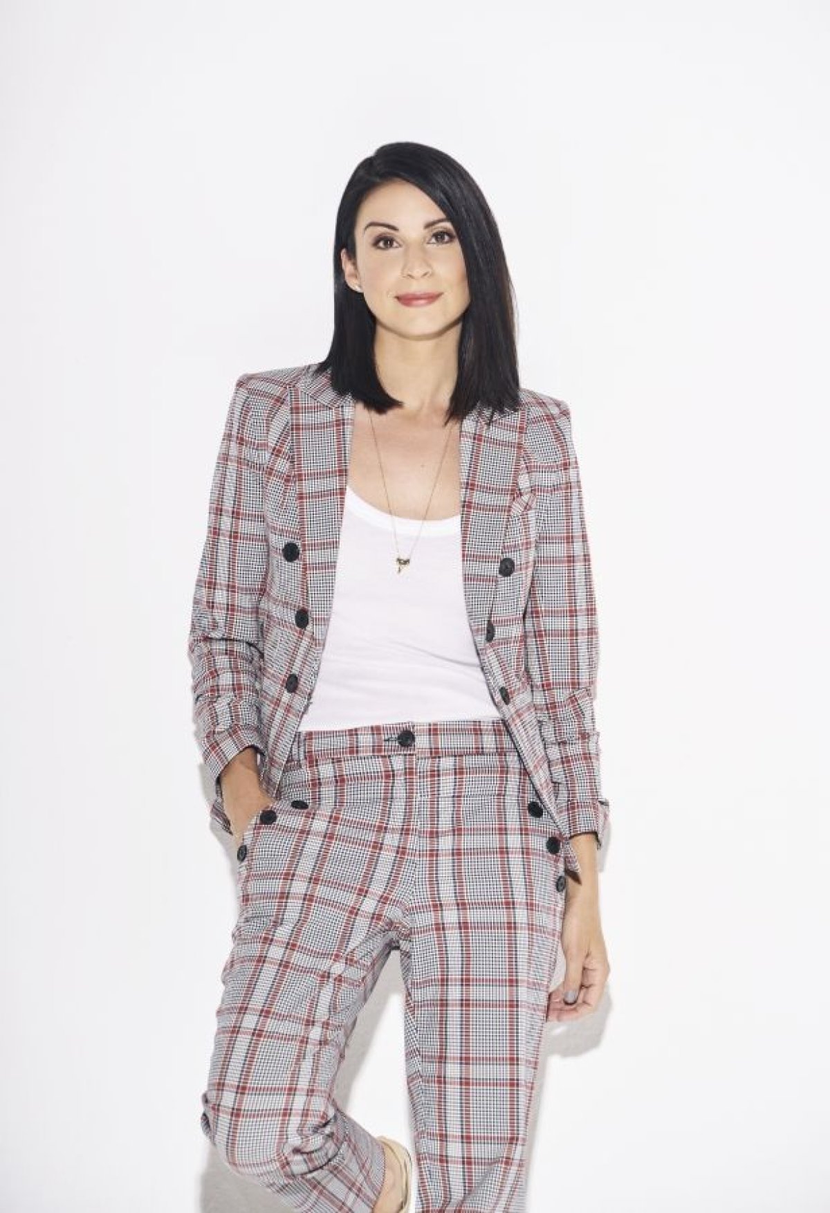 Beth Dover Orange Is The New Black Beth Dover Talks 'Orange Is the New Black' Season 6, (Maybe) Shaving
