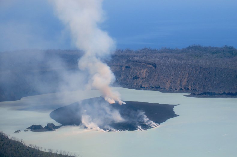 7_27_Ambae Volcano