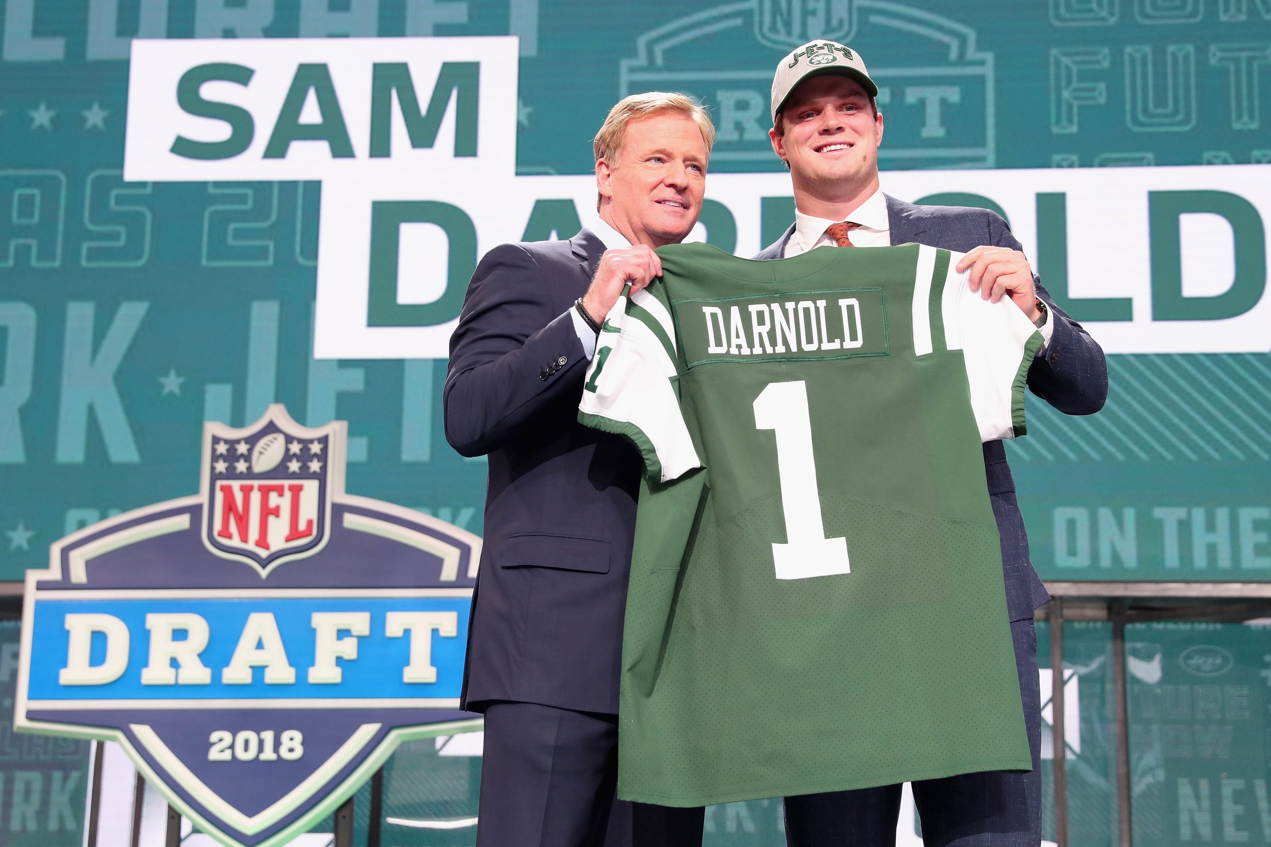 2018 NFL Draft | Sam Darnold with Commissioner Roger Goodell