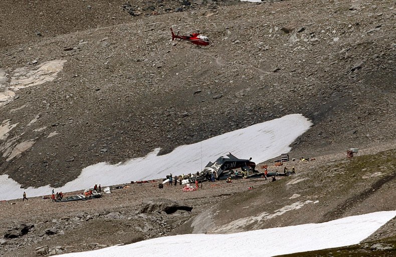 2018-08-05T143339Z_1_LYNXMPEE740CG_RTROPTP_4_SWISS-CRASH