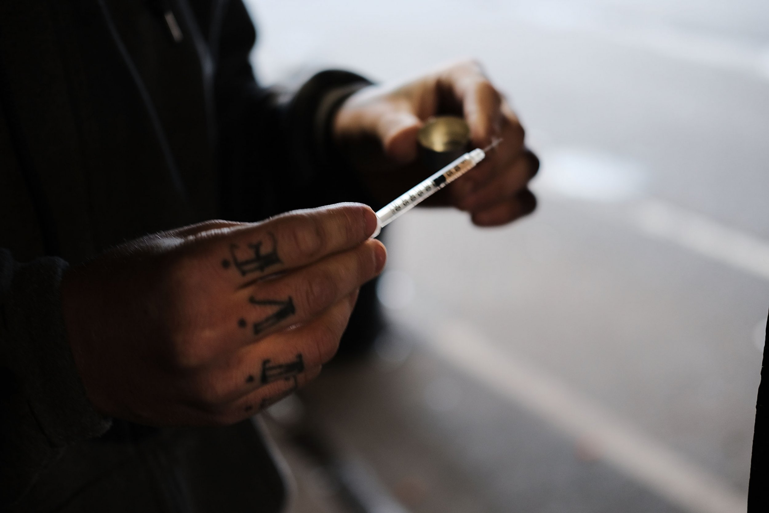 Single White Men in U.K. Are More Likely to Suffer Fatal Drug Overdose ...