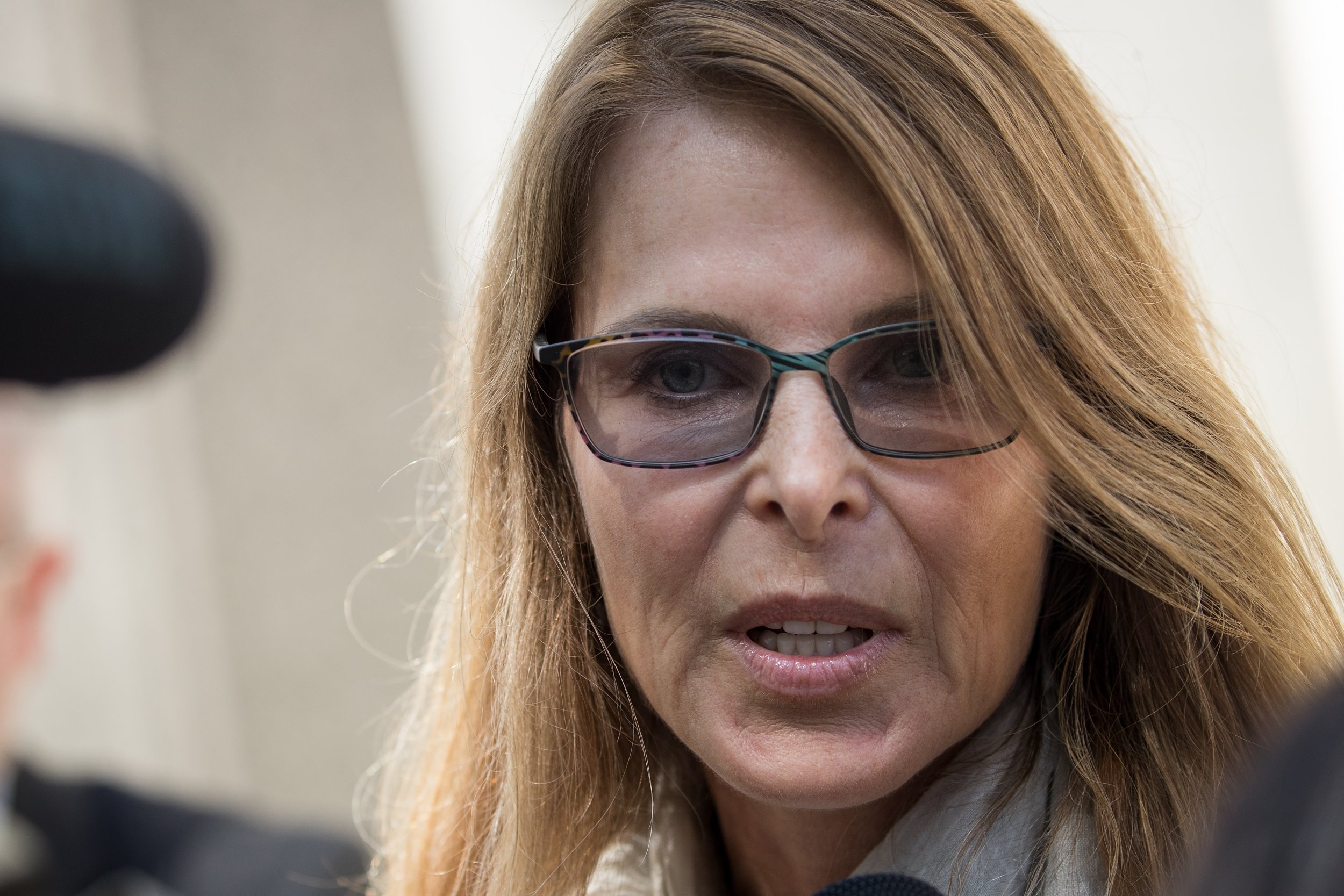 Nxivm: The Celebrities Who Stayed Silent - v4zw21k