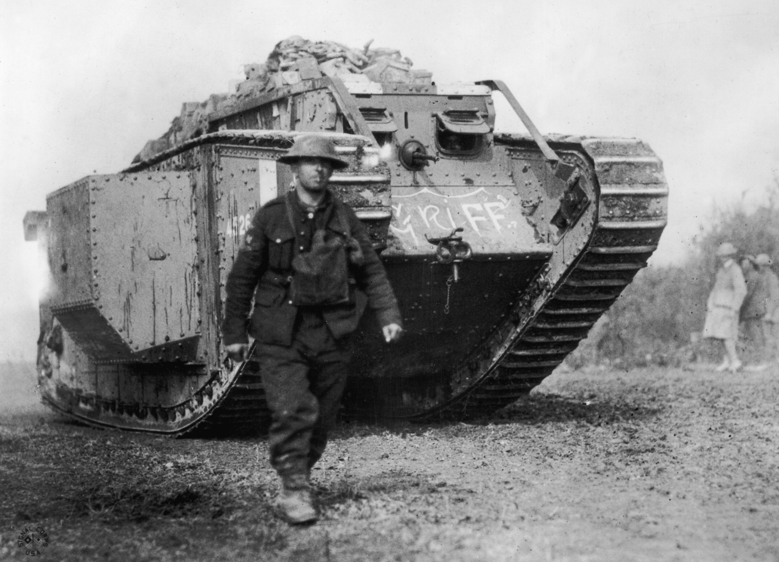 was the battle of amiens the first battle with tanks