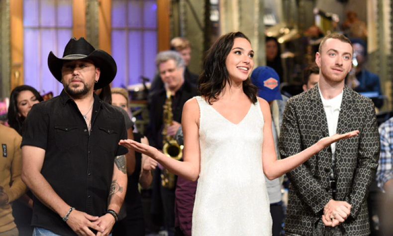 Watch Gal Gadot Host 'SNL'