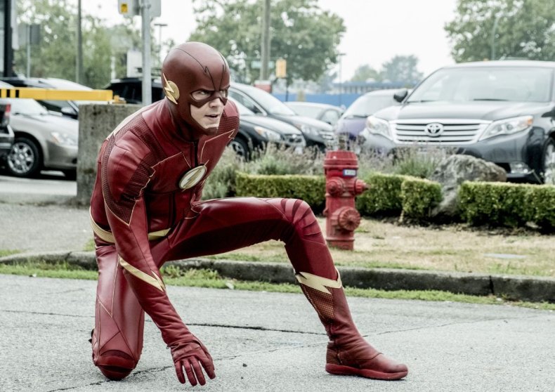 the flash season 4 suit vs season 5 suit