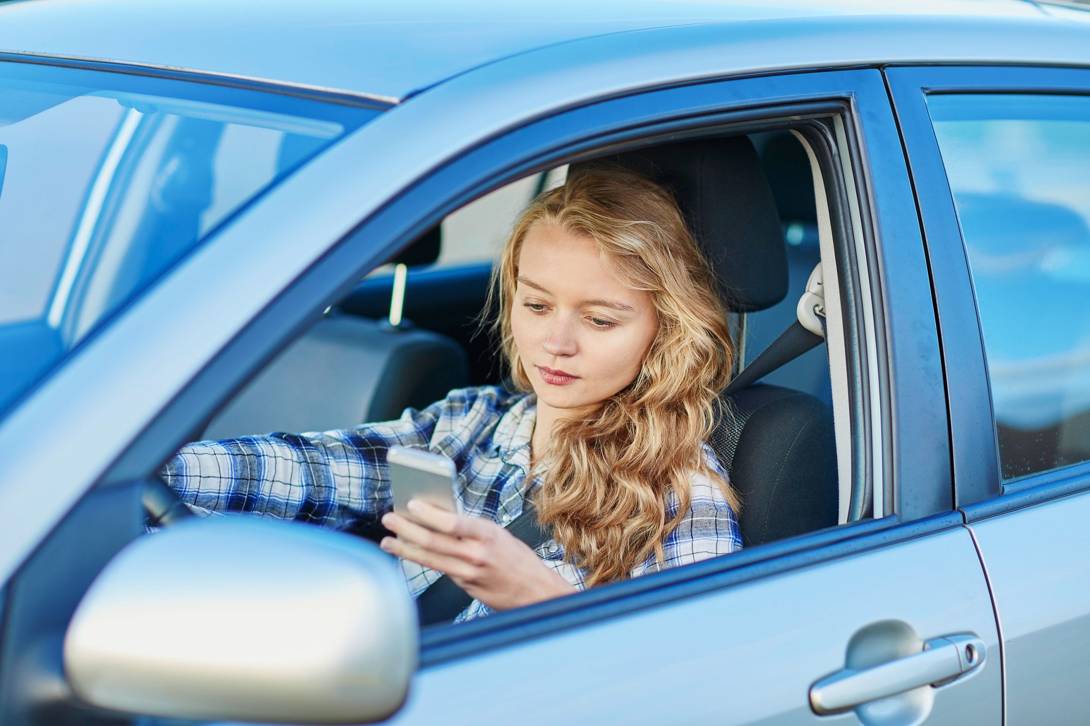 Worst US States for Dangerous Teen Driving and Texting