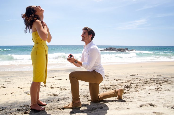 Ashley和Jarret参与“天堂学士” Ashley and Jarret Engaged on 'Bachelor in Paradise'