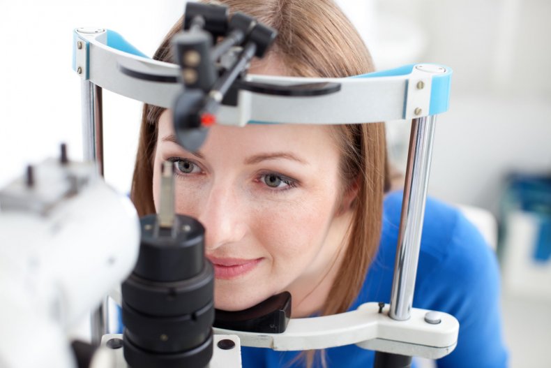 eye-test-optician-stock