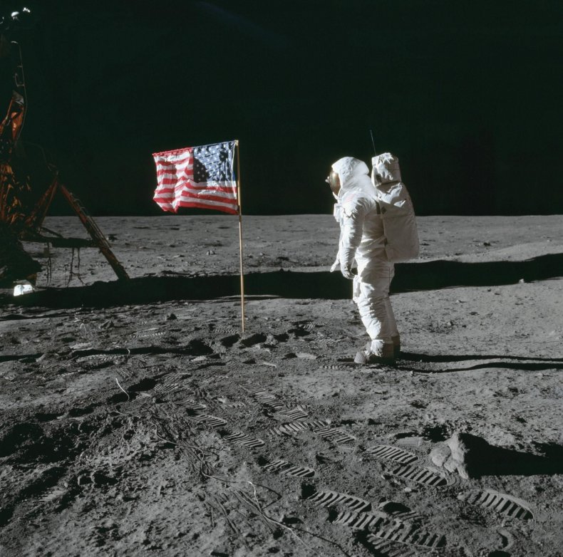 aldrin moon flag