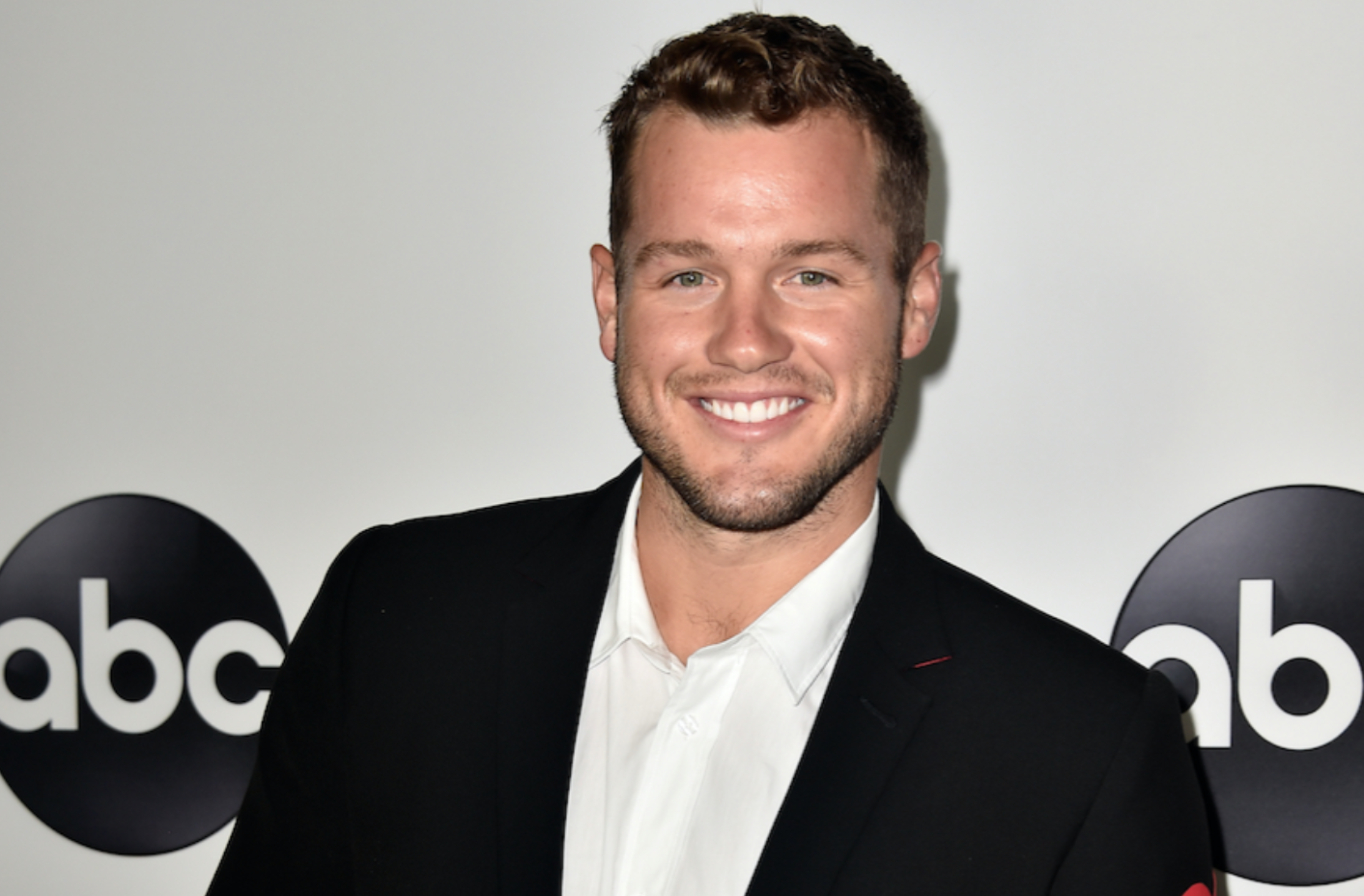 Colton Underwood Picked As The Bachelor After Tia Booth Break Up 1205