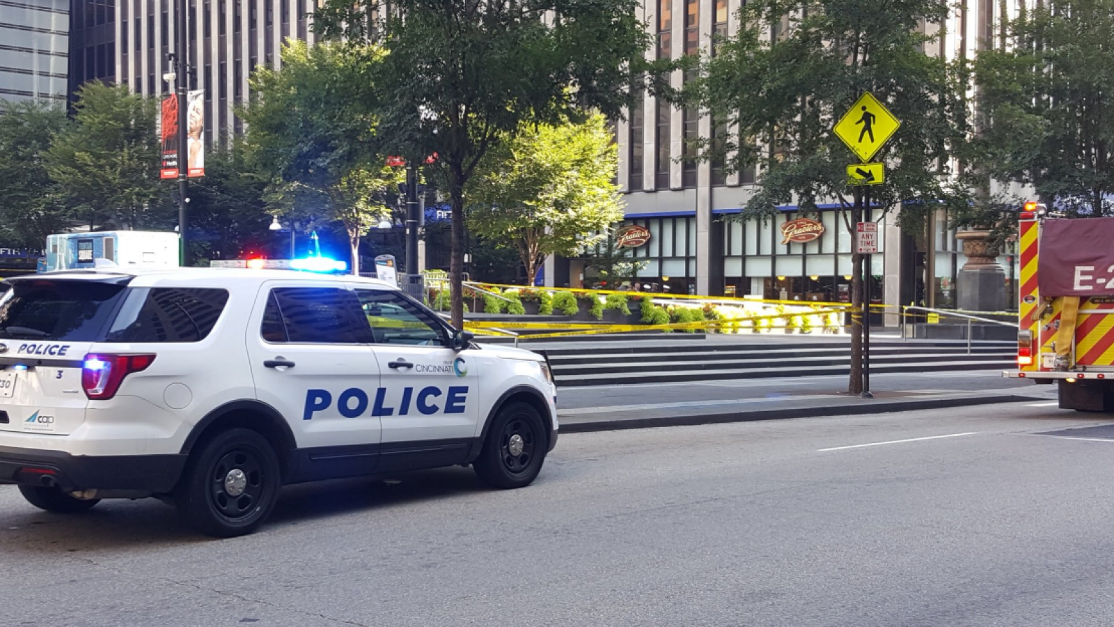 Cincinnati Fountain Square Active Shooter Live Updates Shooting Took Place At Fifth Third Bank Police Say