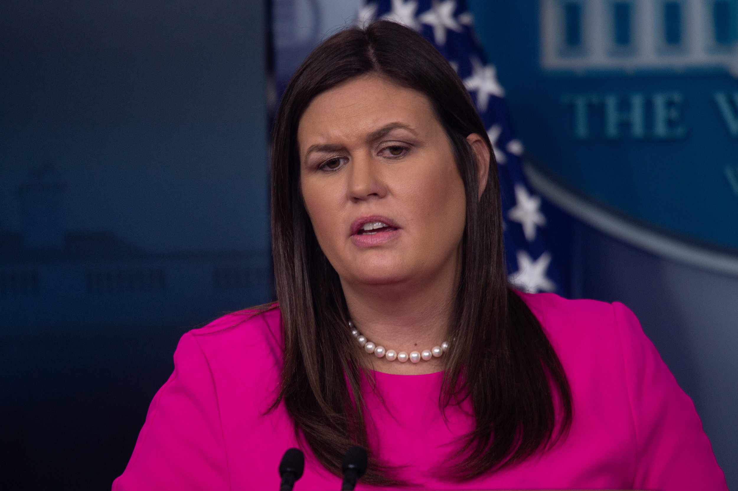 Sarah Huckabee Sanders Slams 'Sad' Scandal Around Anonymous Op-Ed, But ...