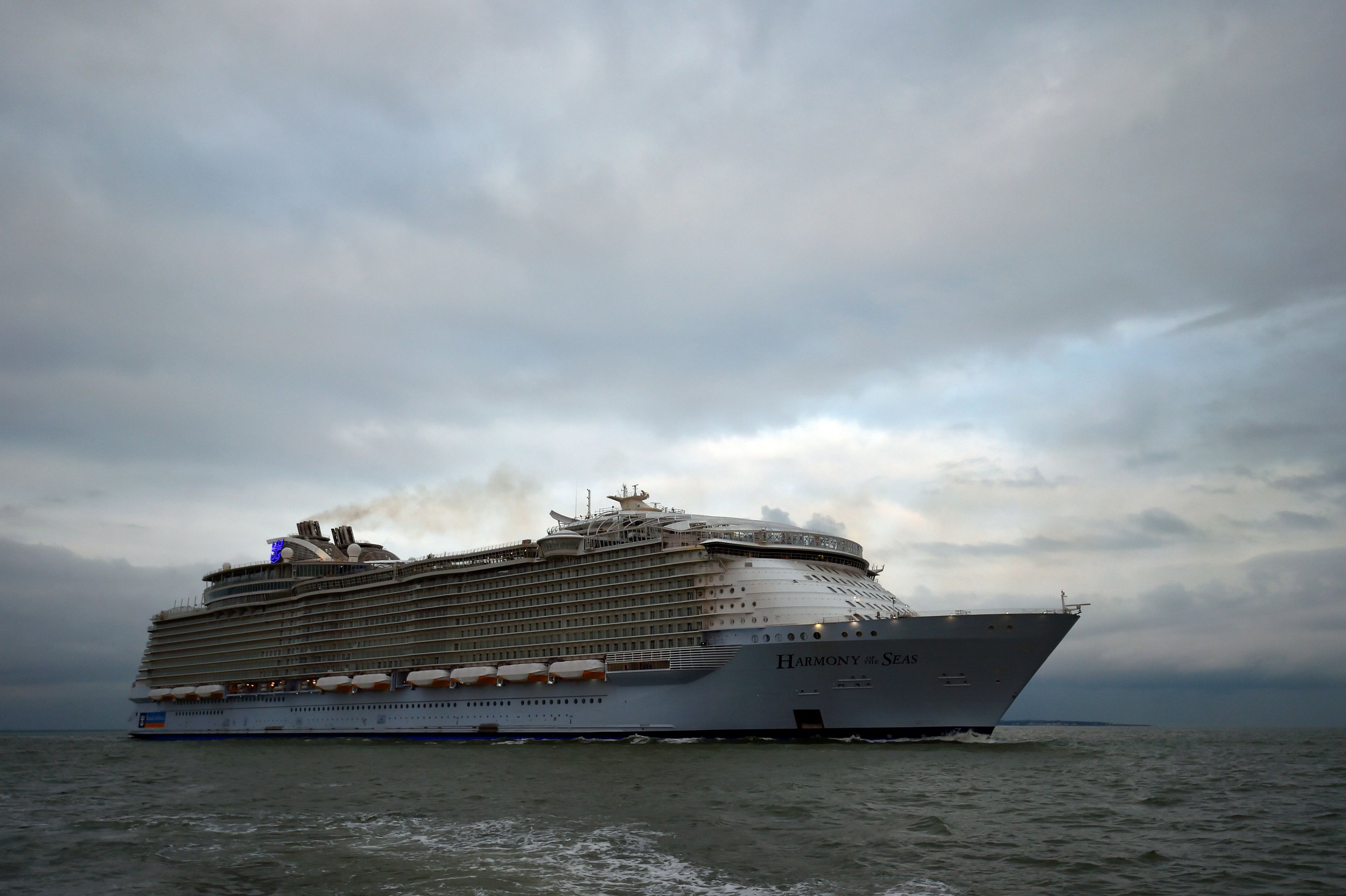 Cruise Ships Scurry to Bahamas to Avoid Hurricane Florence - Newsweek