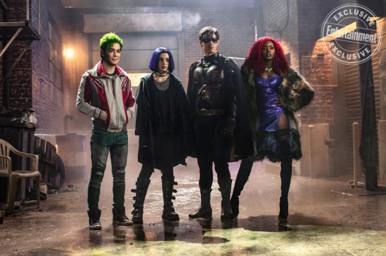 titans team photo dc universe