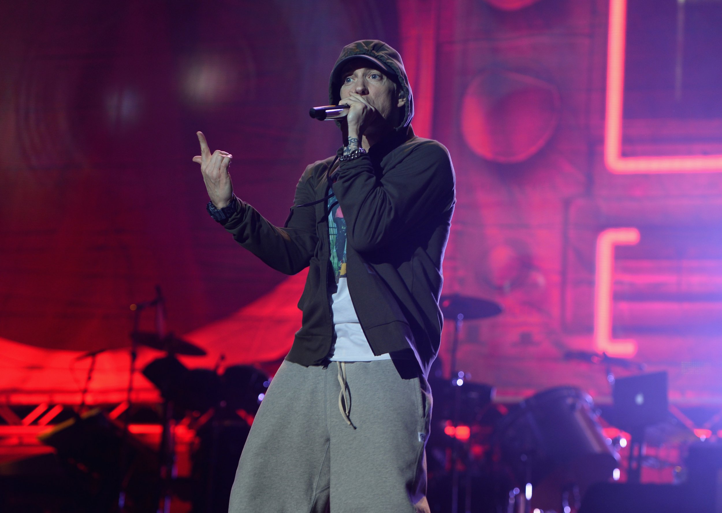Eminem Slammed Machine Gun Kelly on 'Killshot'