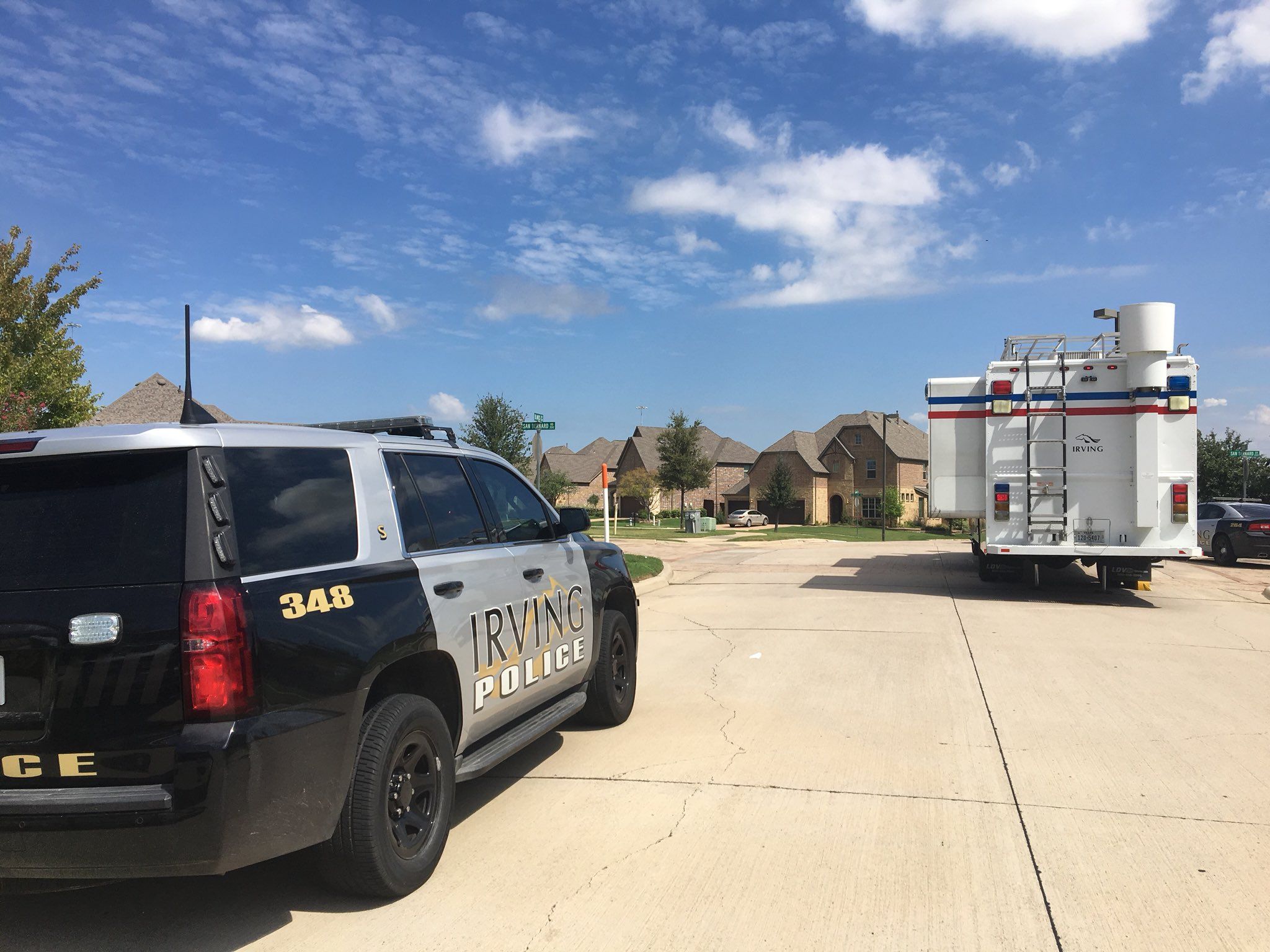 irving police department hostages