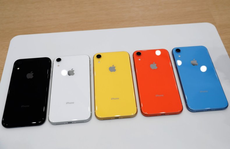 Apple iPhone XR Apple iPhone XR
