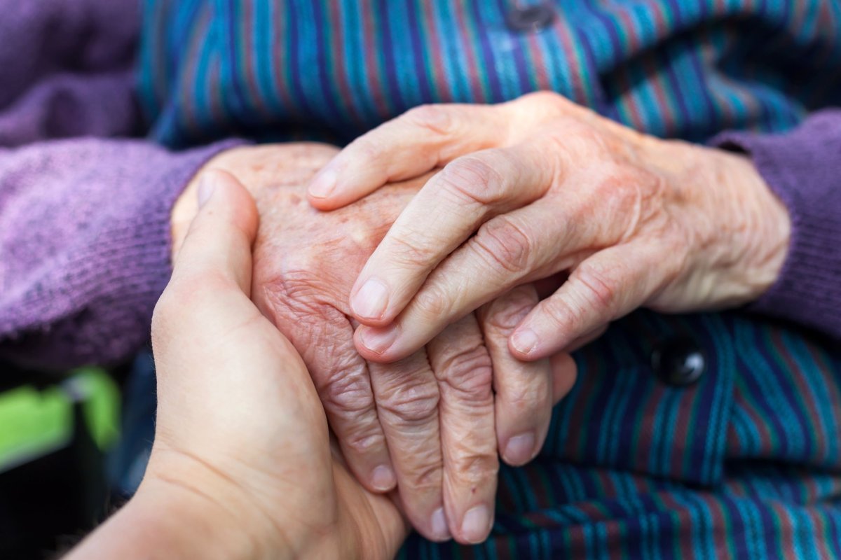 alzheimers-old-people-dementia-hands-stock