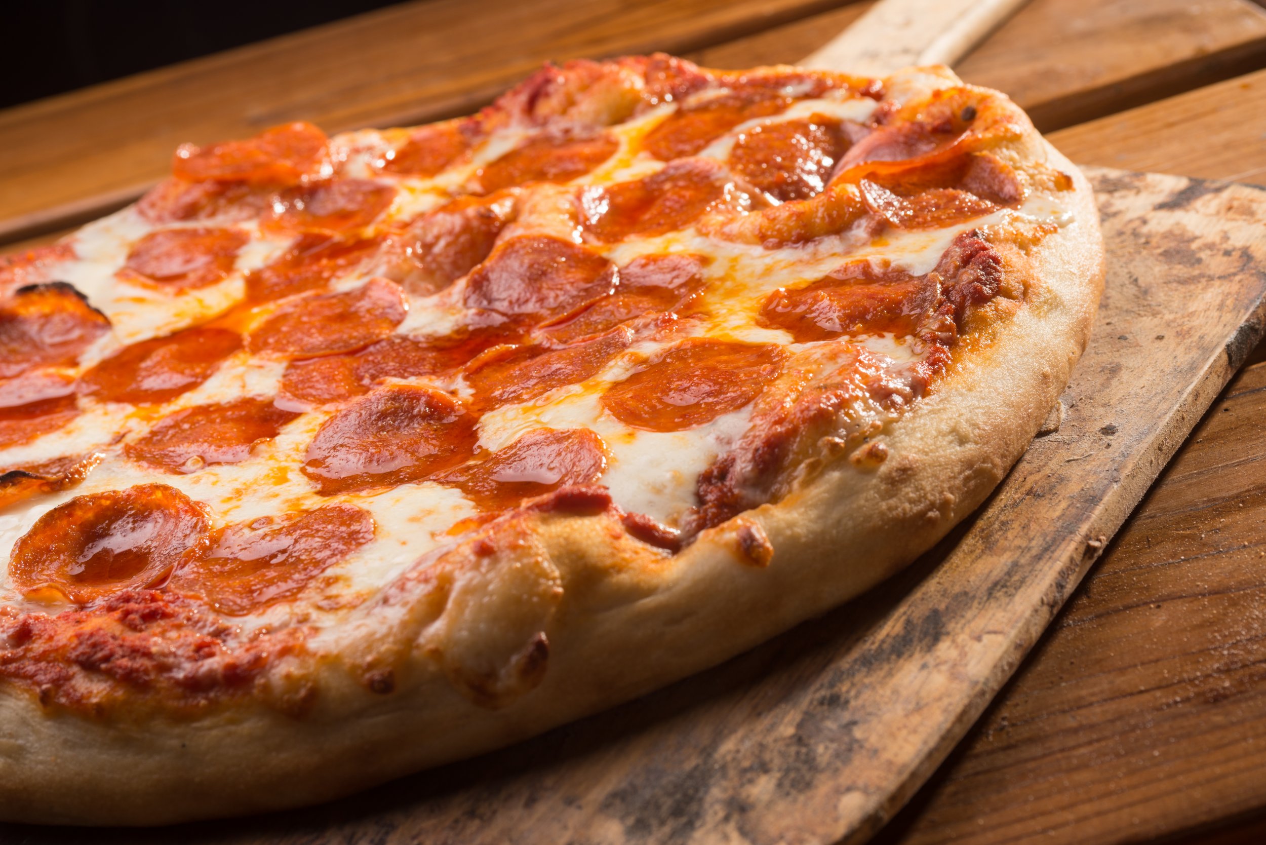 National Pepperoni Pizza Day 18 Deals Discounts From Domino S Pizza Hut Papa John S And More