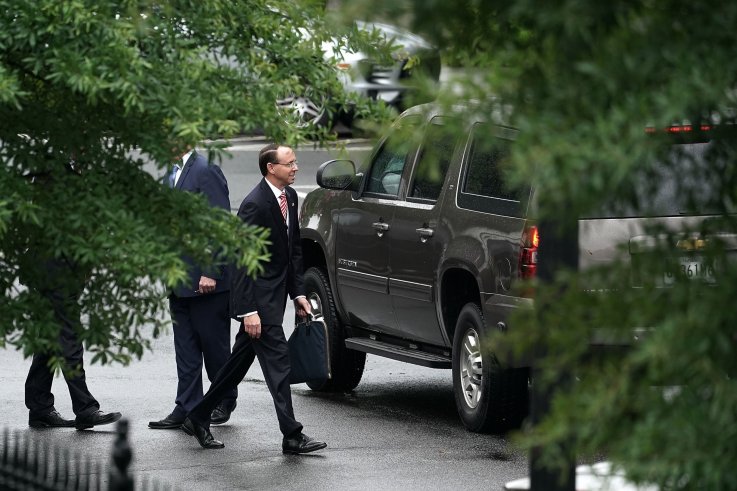 特朗普火灾罗森斯坦桑德斯拒绝计划 trump fire rosenstein sanders refuses plans