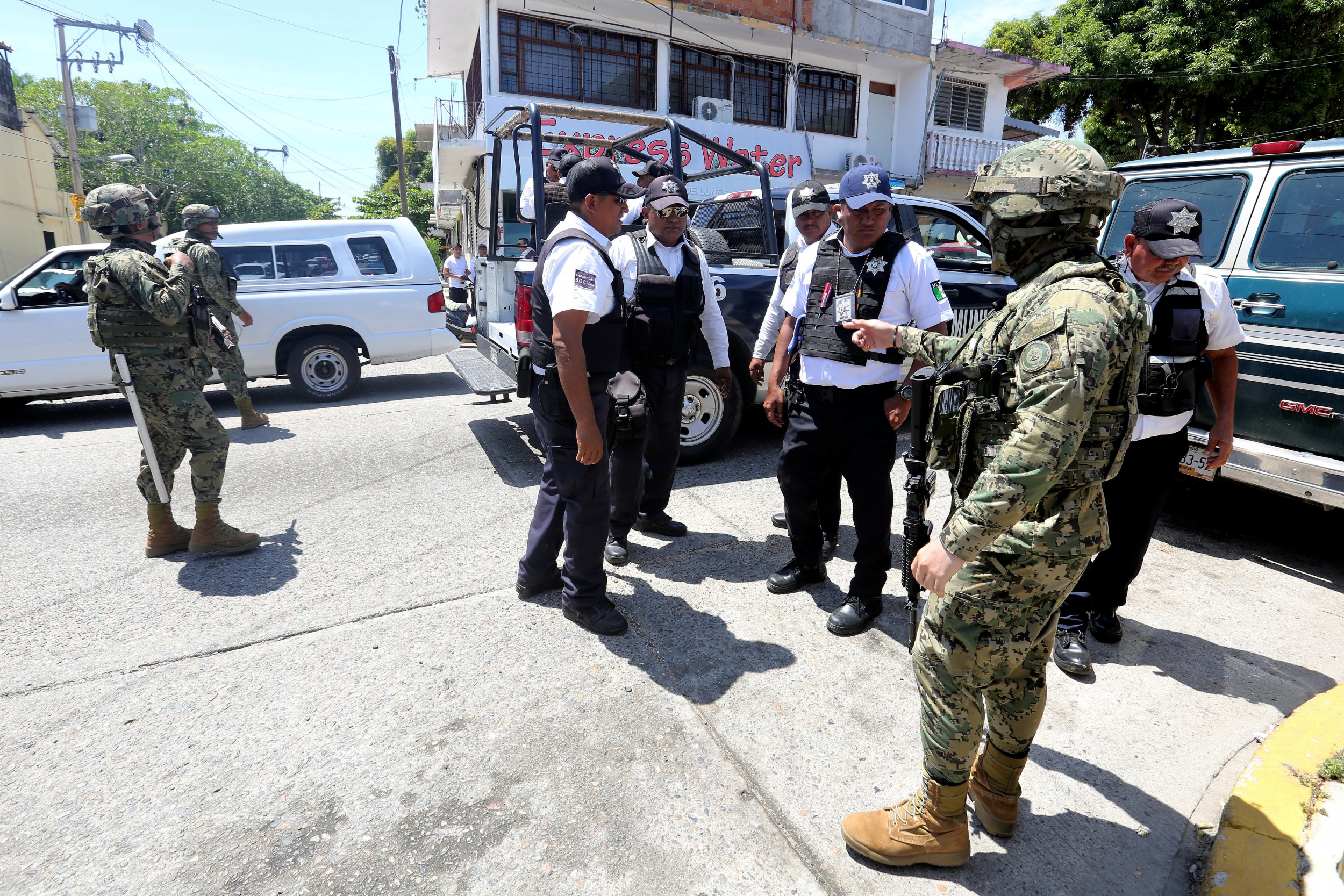 an-entire-police-force-in-mexico-has-been-suspended-due-to-drug-claims