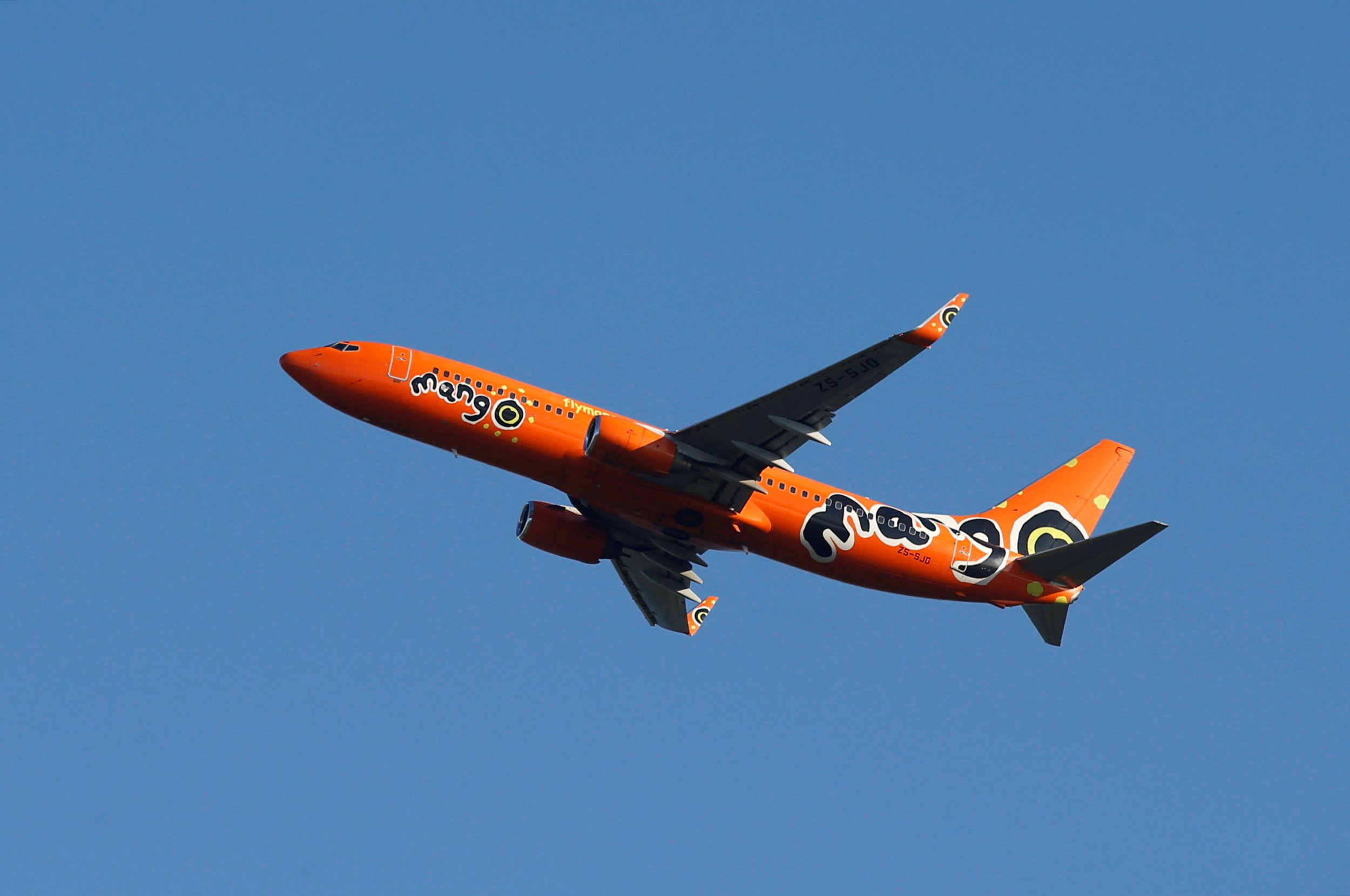 Around 20. Флаинг манго самолет. Saa South African Airways.