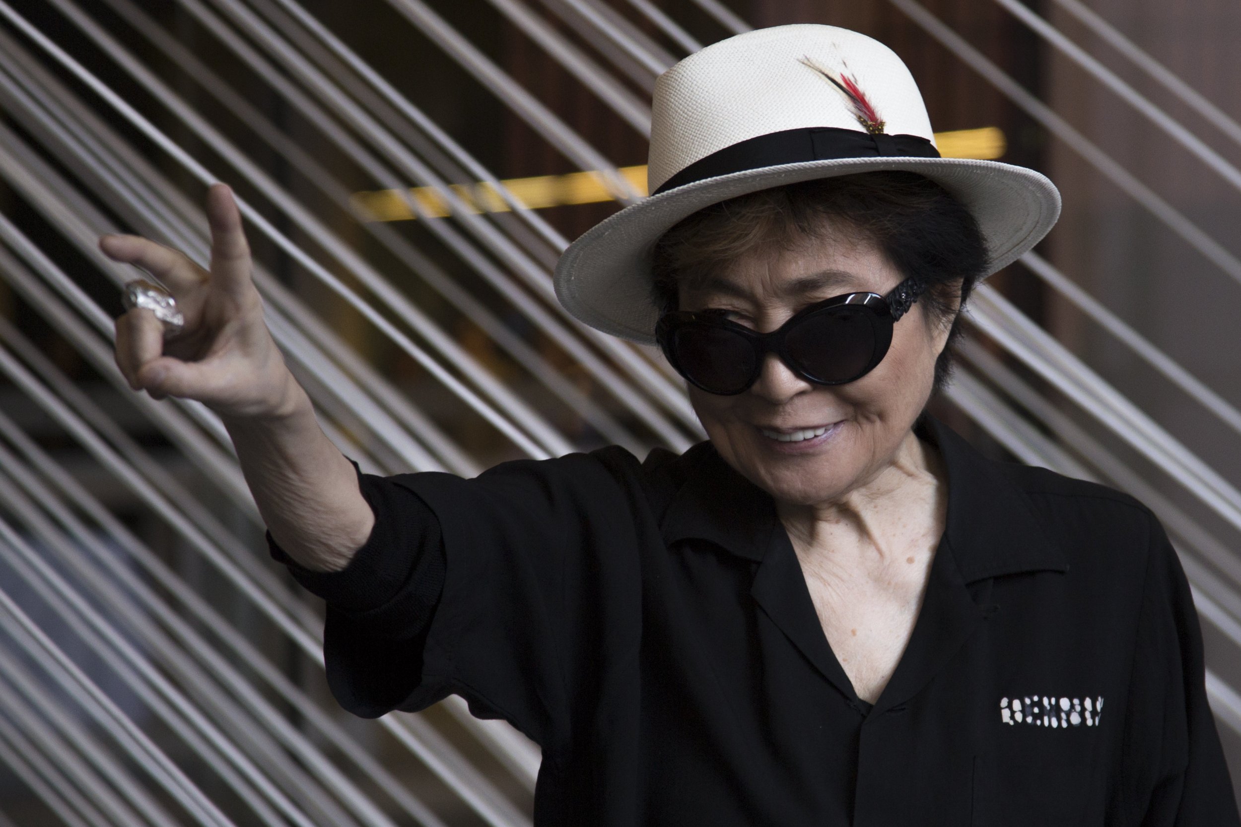 the spectacle yoko ono disrupting