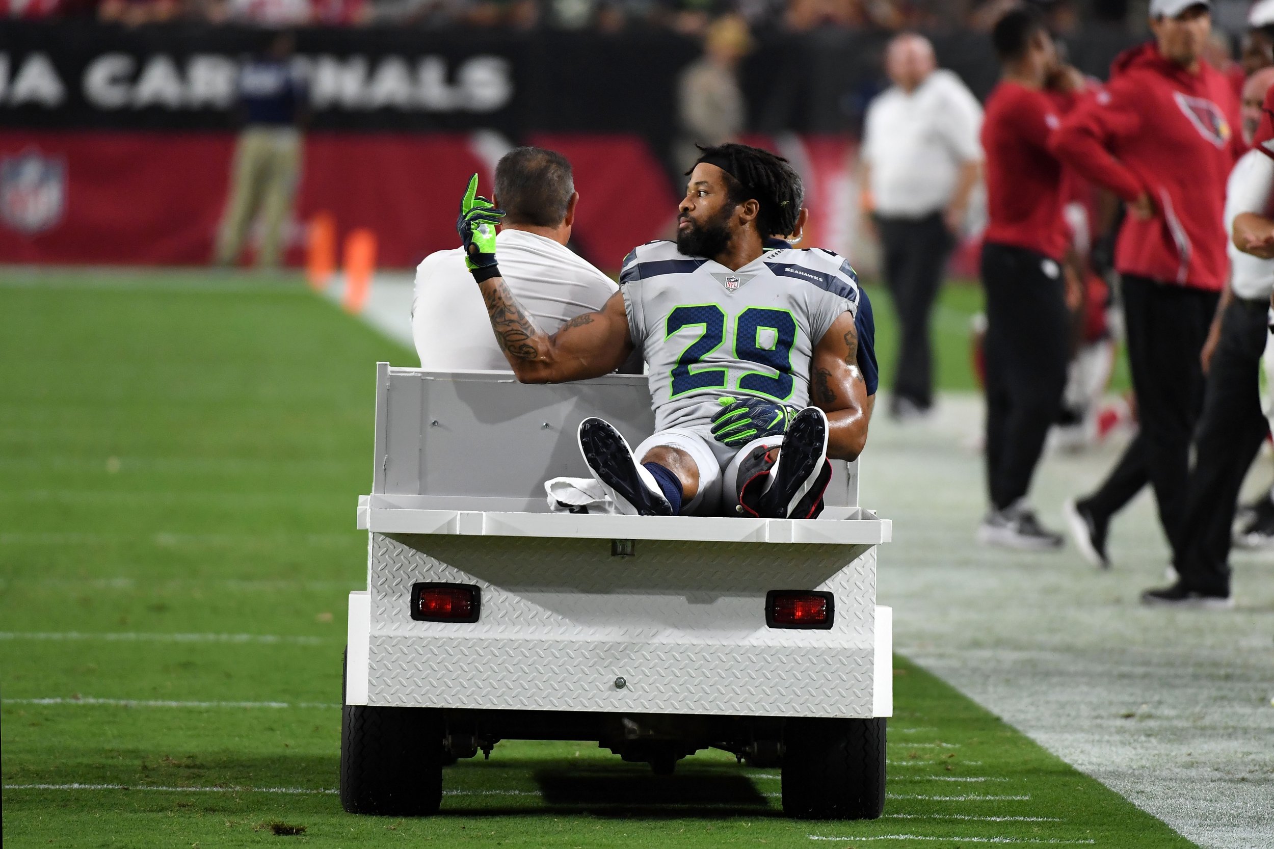 Earl Thomas Contract Middle Finger After Injury A Powerful