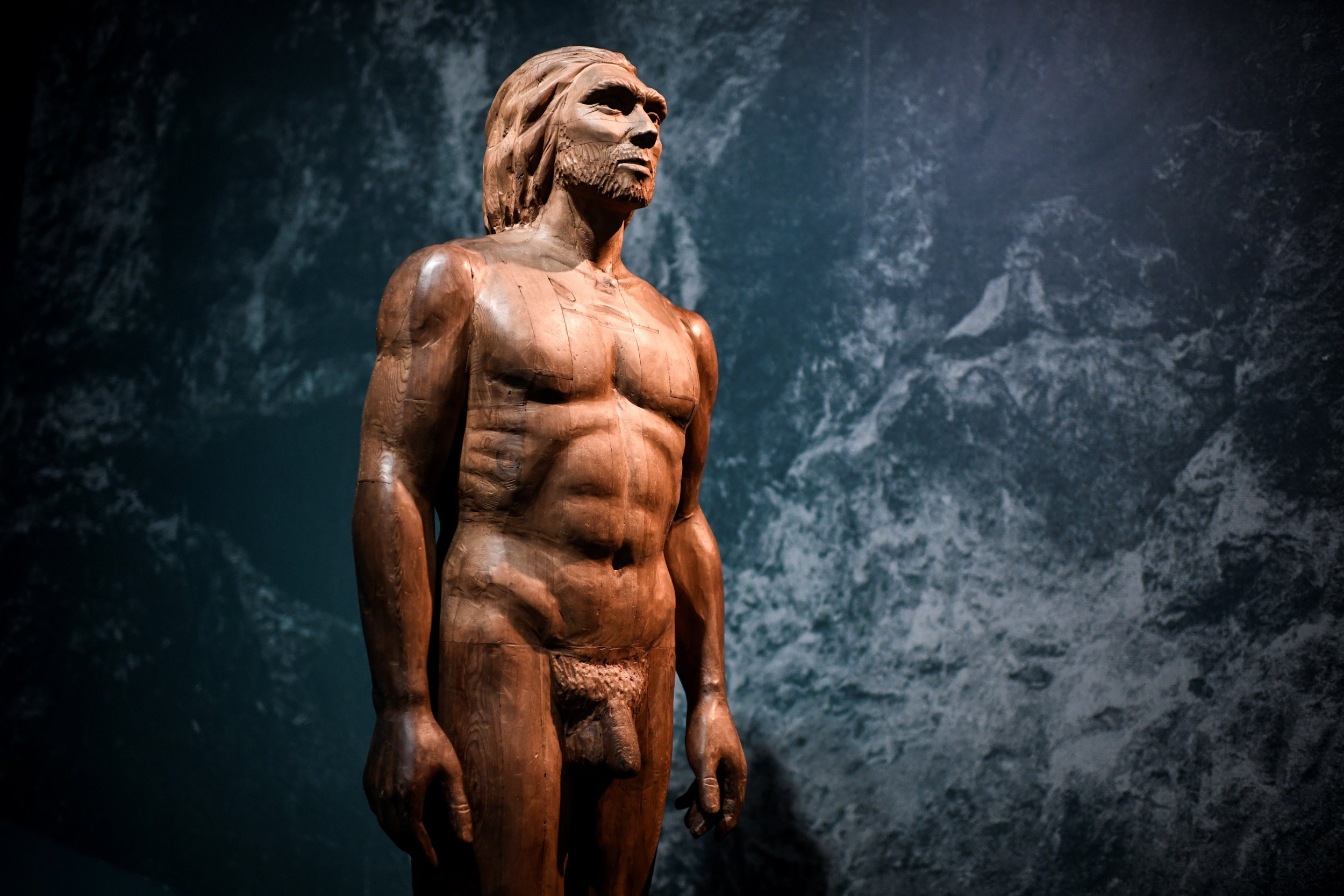 Неандерталец скульптура