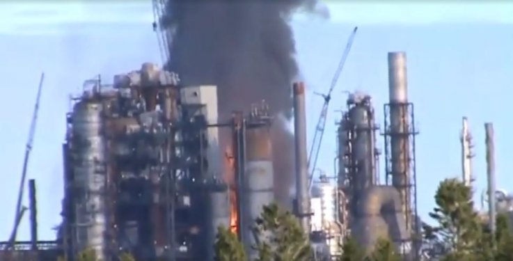 explosion irving oil refinery explosion irving oil refinery