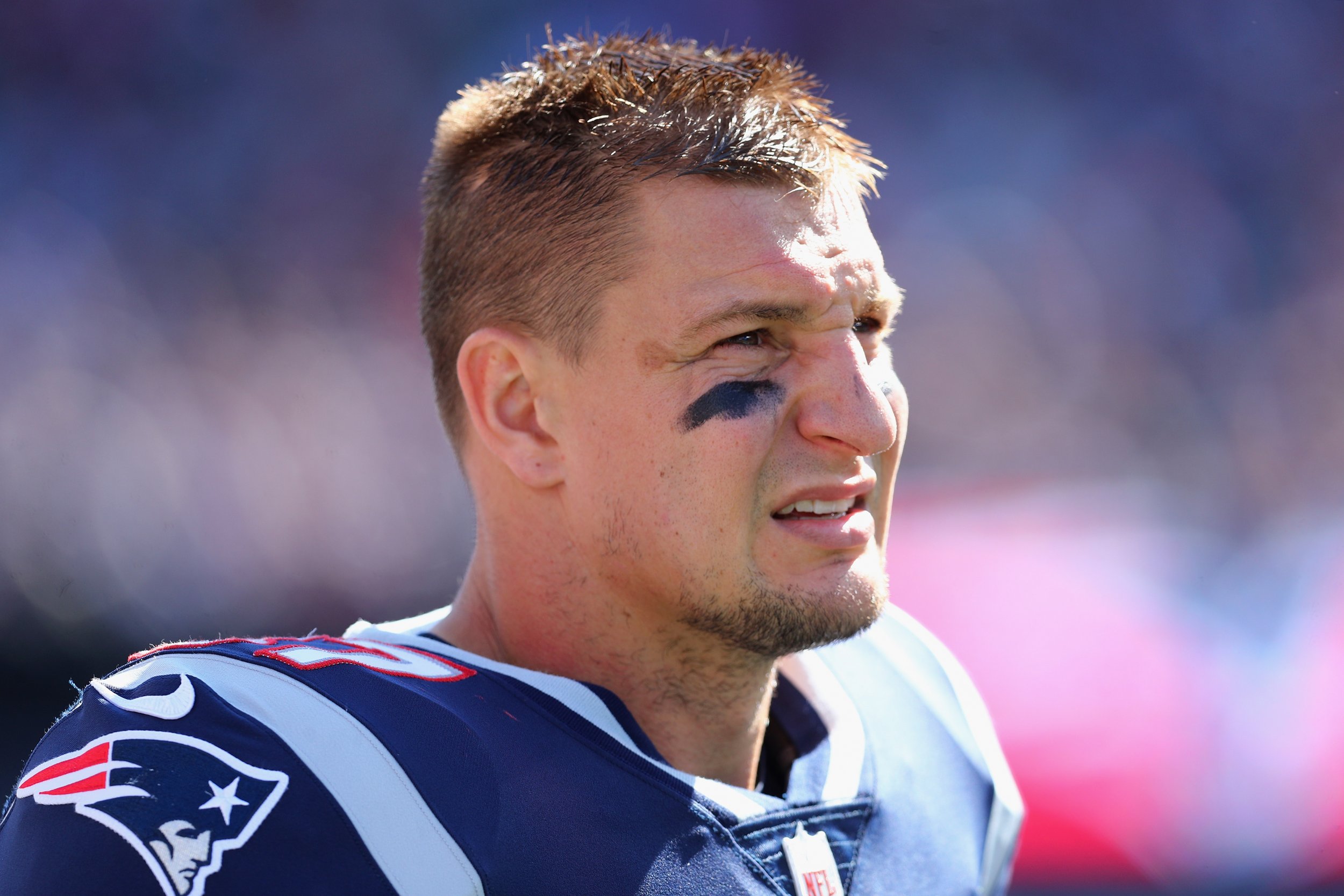 Patriots Gridiron News 10/11: Rob Gronkowski Is Back Being Gronk