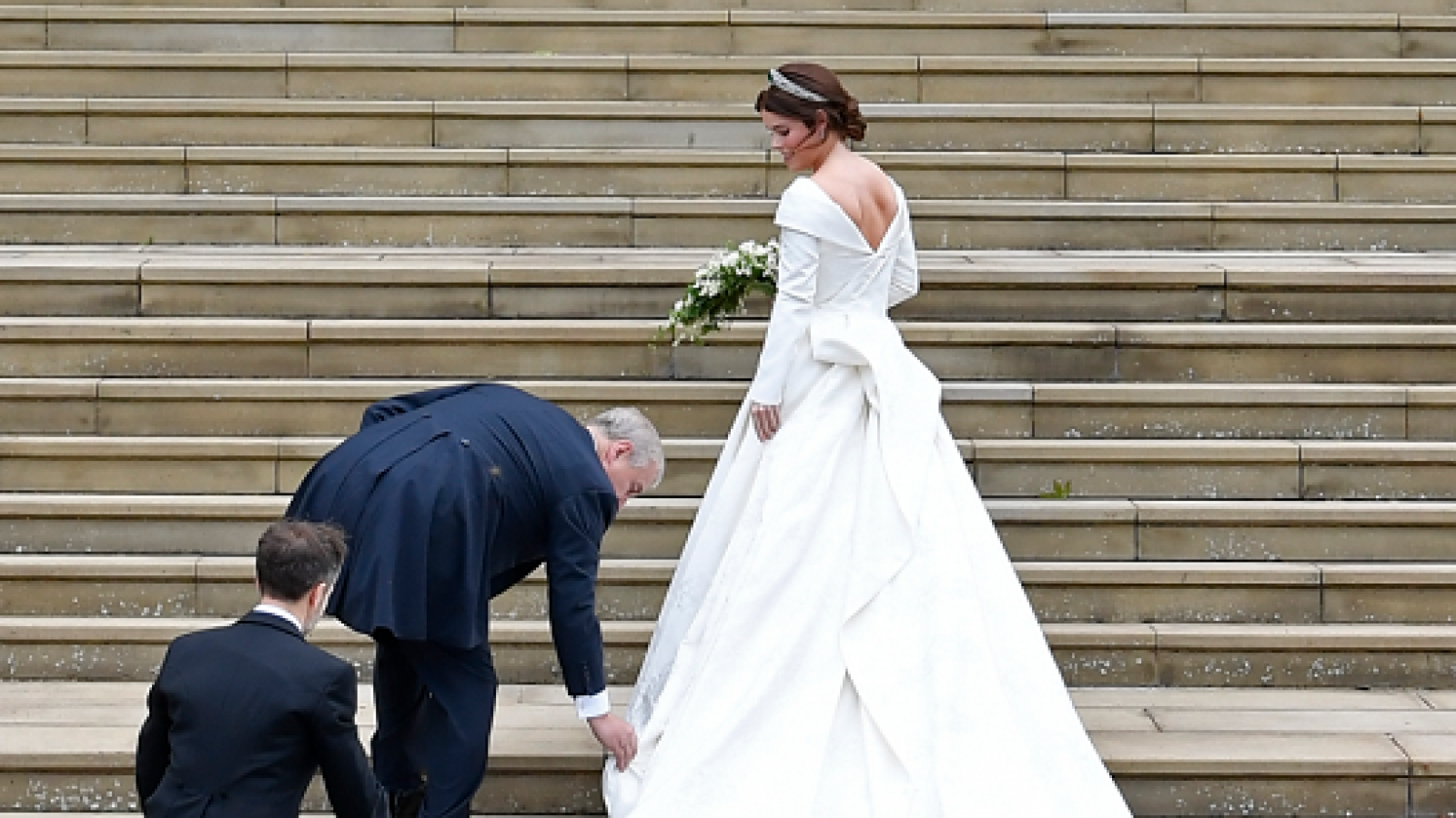 Princess eugenie shop third wedding dress