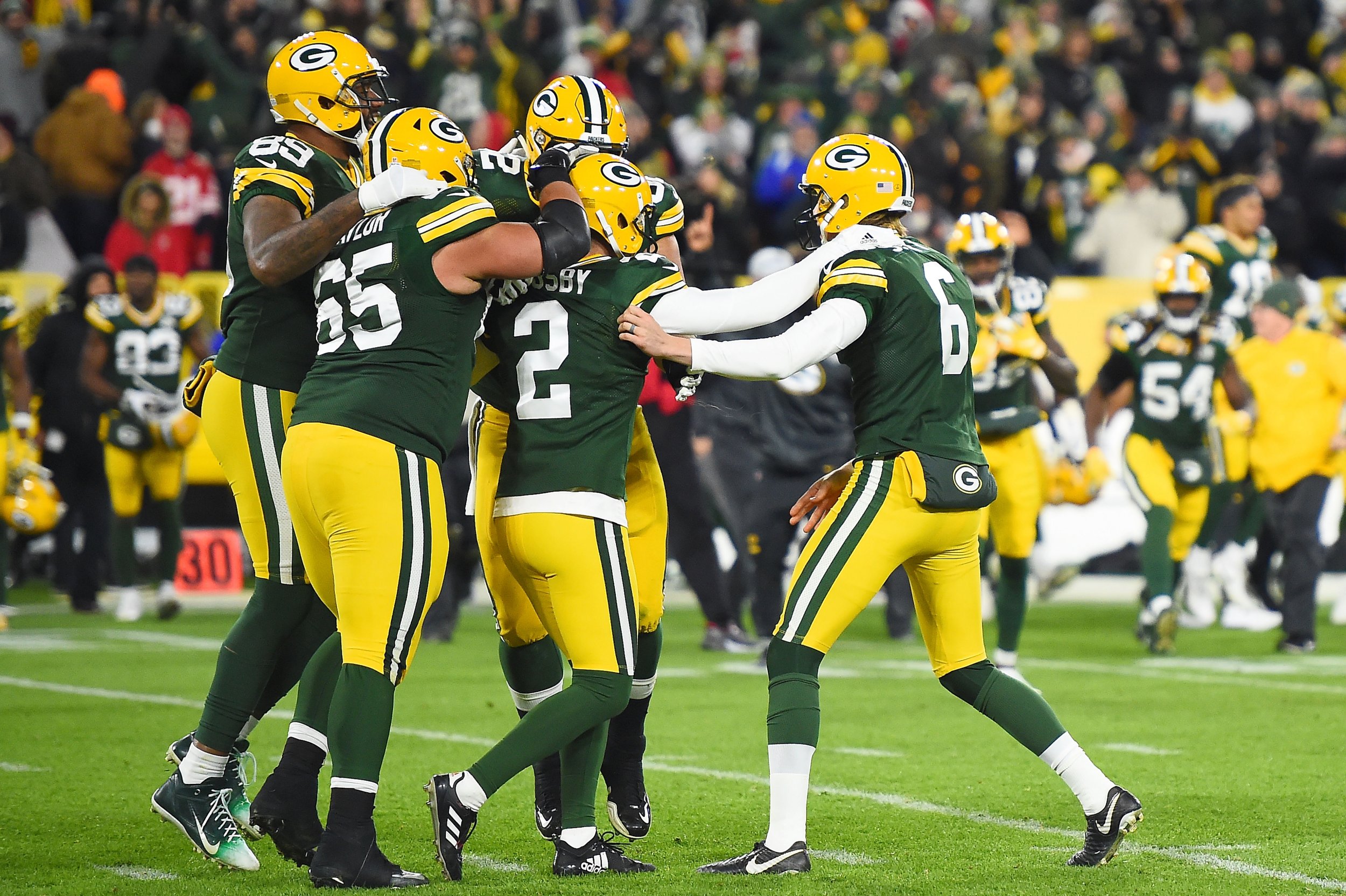 Aaron Rodgers, Mason Crosby Lead Green Bay Packers To MNF Comeback Win