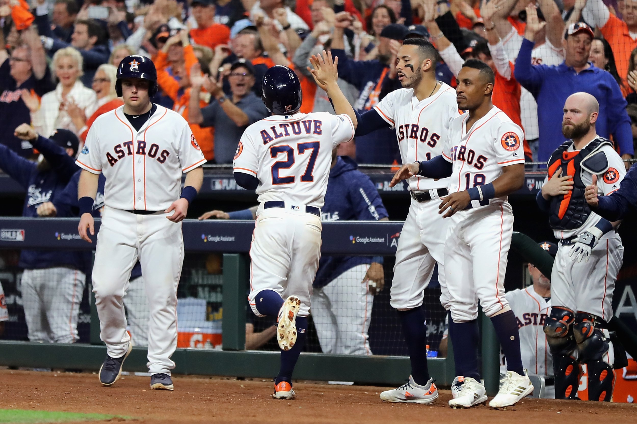 Fan wears 'Cheaters 17' Houston Astros jersey to ALCS Game 3