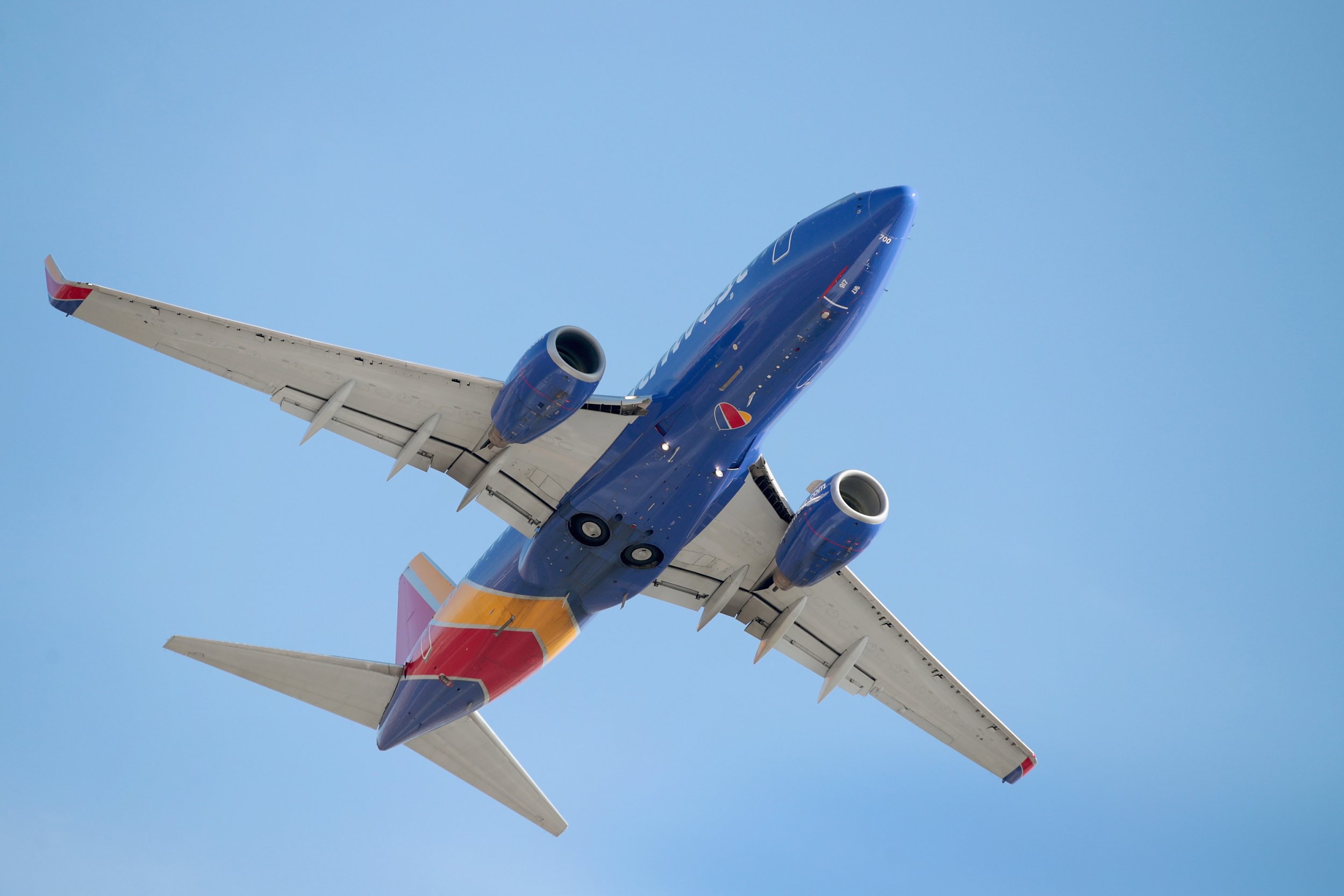 southewest airlines plane diverts to albuquerque