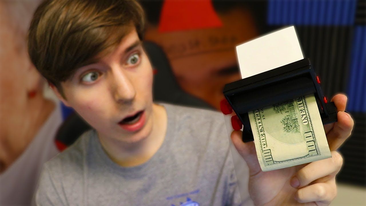 Who Is MrBeast? North Carolina Server Tipped $10,000 for Two Drinks by YouTube  Star