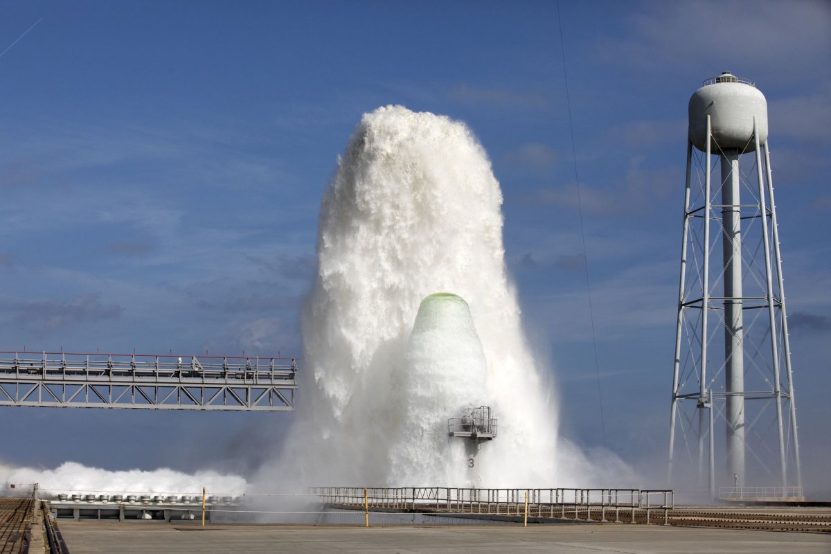 launch_pad_39b_water_deluge_test