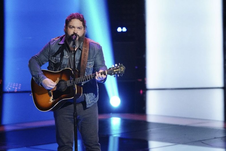 the voice 2018 season 15 episode 8 battles 3 Dave finley team Blake winner