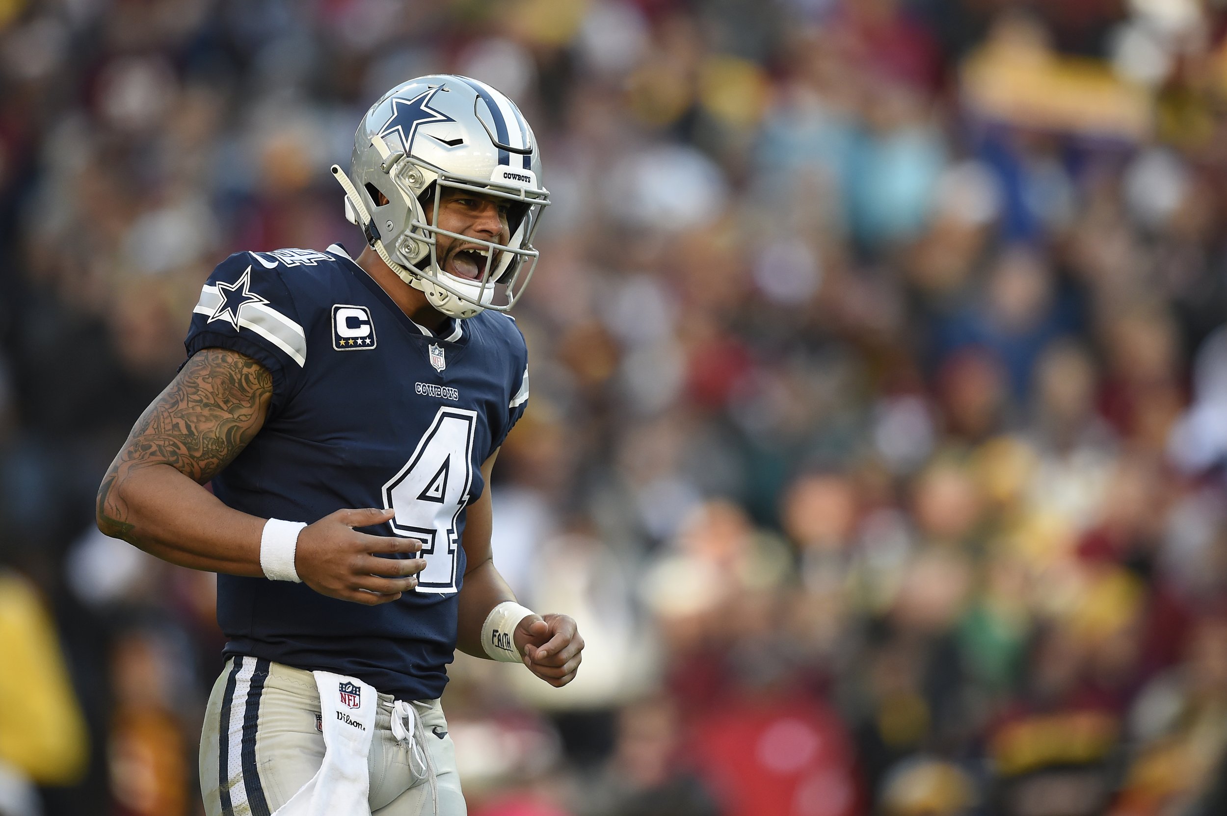 Dallas Cowboys Medical Staff Under Fire After Dak Prescott Appears to Use  Smelling Salts